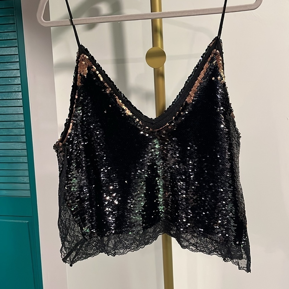 Free People NWOT Swingin Sequin Surplice Cami - XS (oversized) - Picture 3 of 6